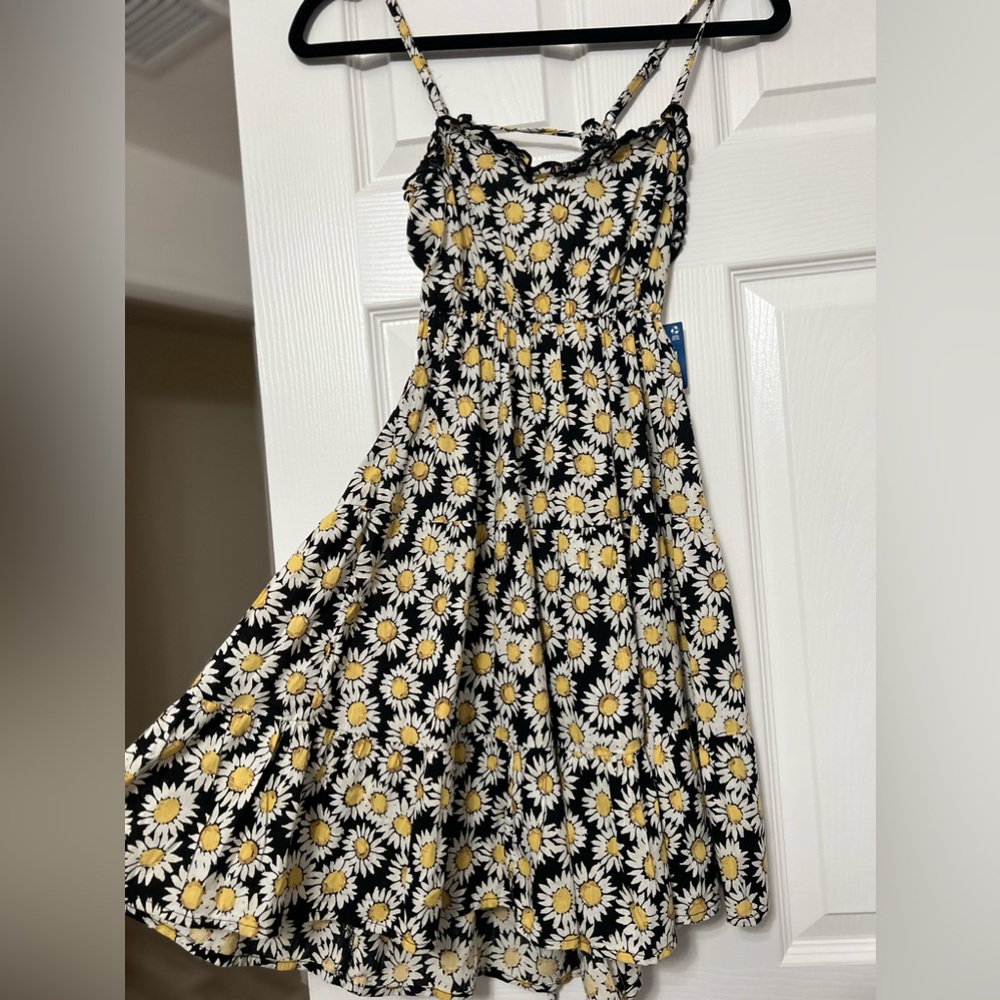 Sunflower dress brand new‎